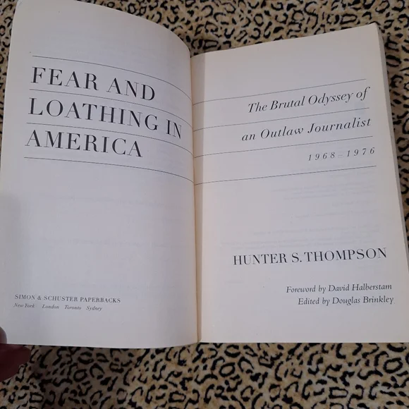 💥3/$25💥HUNTER S. THOMPSON-FEAR AND LOATHING IN AMERICA NOVEL - Picture 4 of 10